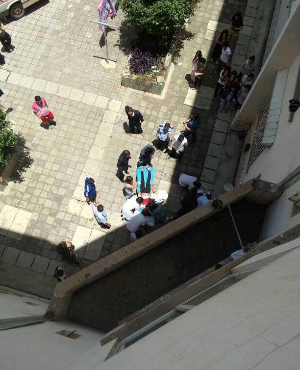 云南大女生宿舍3栋发生持刀伤人事件