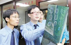 我在场，决不让公正缺席