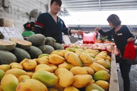 夏日水果令人垂涎