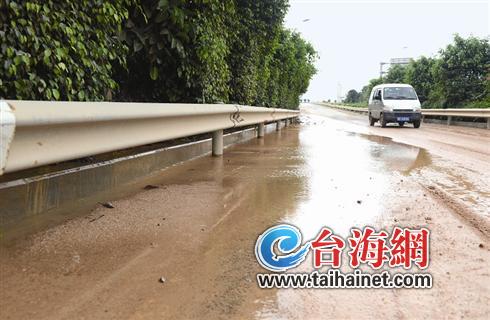集美大桥下穿机场隧道遭殃