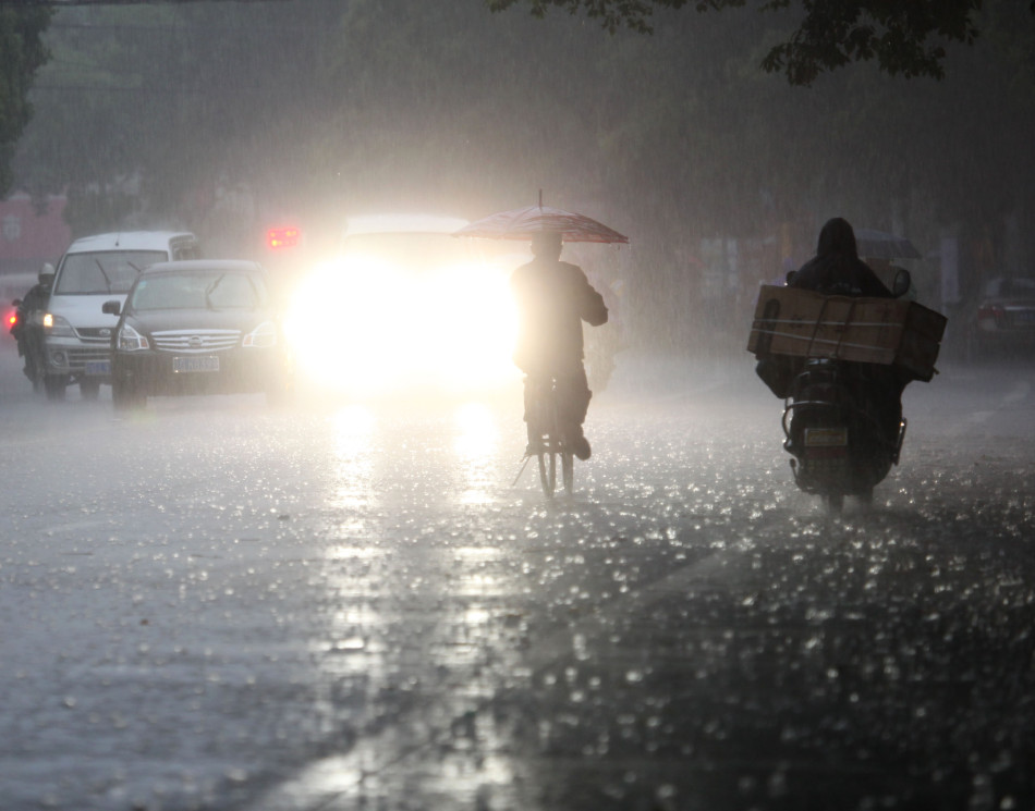 江西强降雨袭击16县
