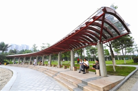 龟湖公园增添避雨亭