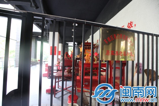 架空层围地块 放置佛像神明