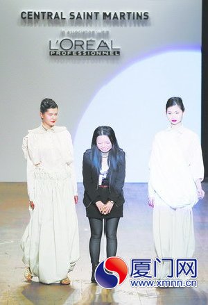 做大衣服的“厦门小女孩” 1