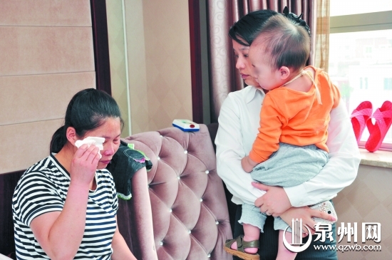 孩子没人管,保姆急哭了