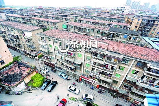 西郊社区有27幢石头房,涉及630户