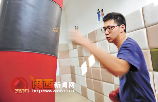 今年高考龙岩市报名考生17806人 比去年减少2518人1