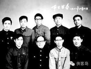 李克强（后排右一）