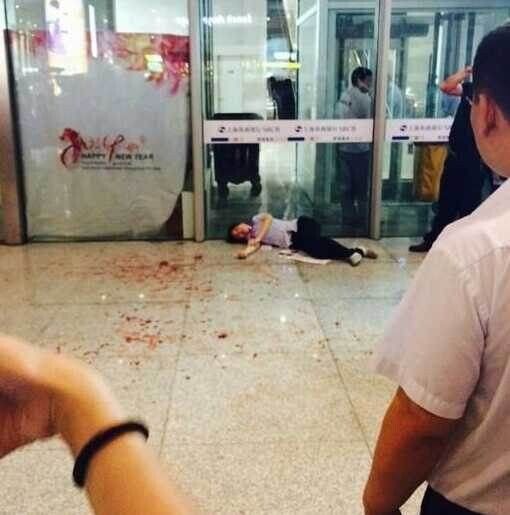上海虹桥火车站发生血腥斗殴2