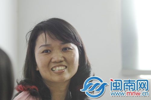 泉州七中高级教师，课程发展中心主任卢燕
