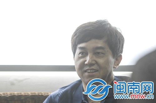 华侨大学客座教授、泉州市作家协会副主席李建民