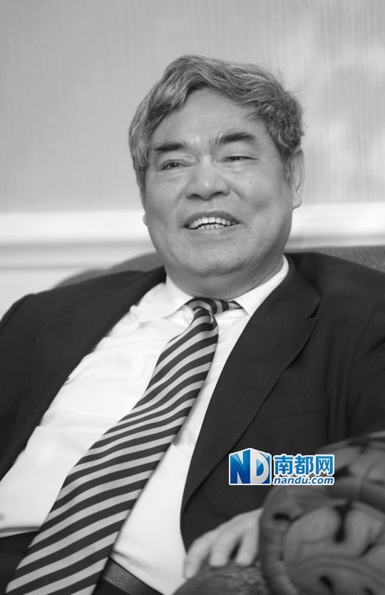 南京大学党委原书记洪银兴