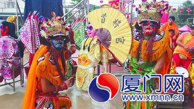 “官将首”很有神秘感。　　