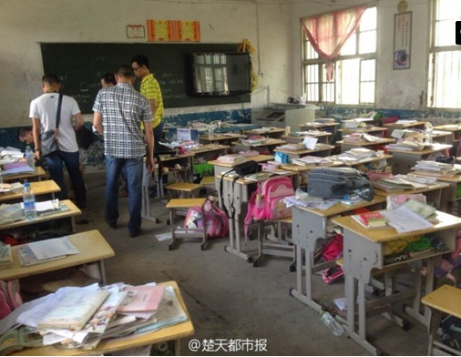 潜江浩口小学生遭劫持事件人质获救