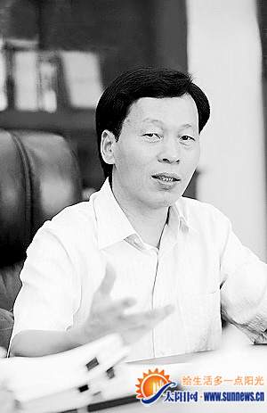 银鹭集团董事长陈清渊。