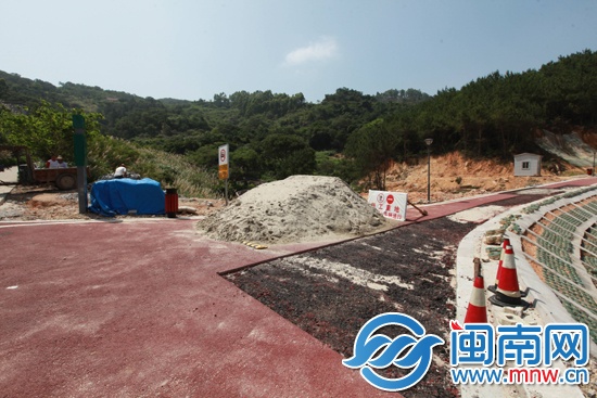 出现问题的路面已开始返修