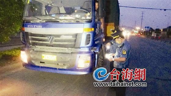 交通执法队伍中的“老黄牛”