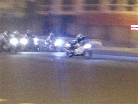 凌晨时分 飙车党出没