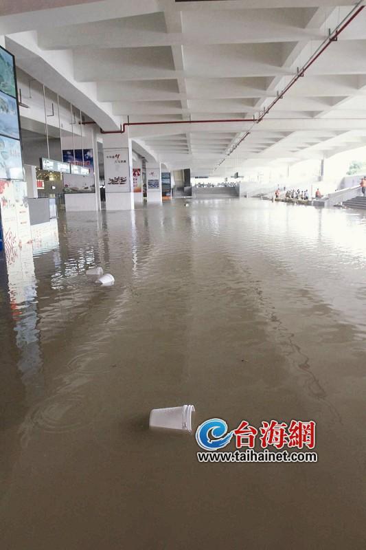 厦门北站积水