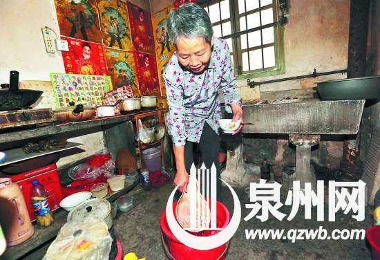 尽管家中预留了一桶水，陈阿婆还是得省着点用