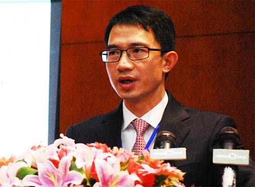 汽车动力电池分两种