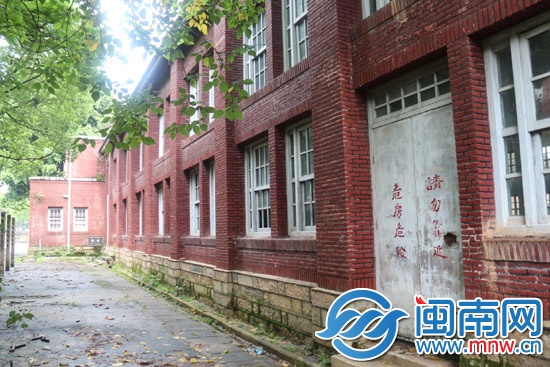 漳州一中礼堂拆还是不拆