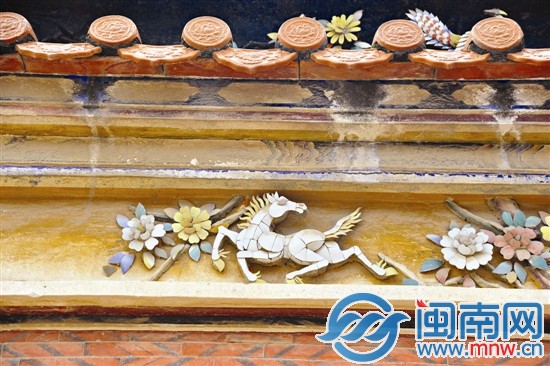 后崎新厝水车堵上的灰塑、彩陶原汁原味3