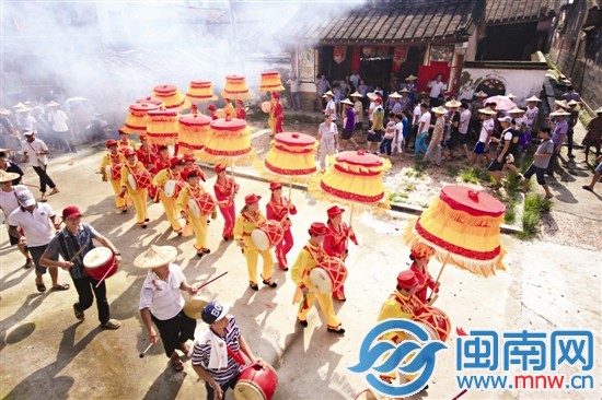 马州村敲响龙舟鼓 明年又有一场龙舟赛