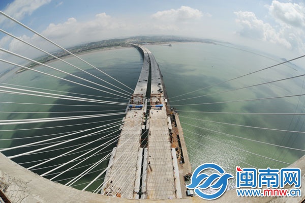 泉州湾跨海大桥往台商区方向延伸