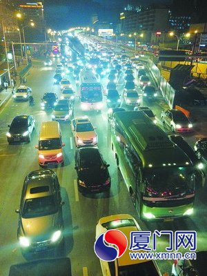 江头建材城附近晚高峰交通状况
