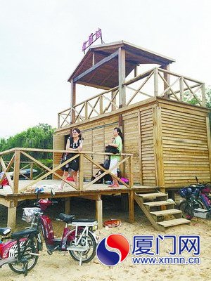 五缘湾救援站新盖的小木屋大门紧锁