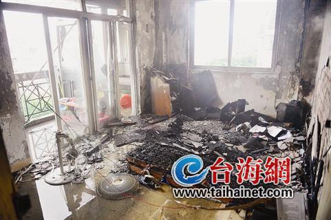莫名起火 出租房被烧“焦”
