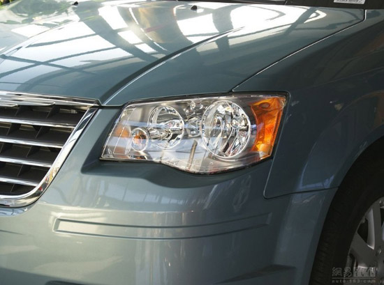 克莱斯勒TOWN AND COUNTRY 2010款3
