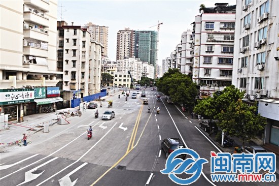 钟法路拓宽基本完工，已有不少车辆先行上路