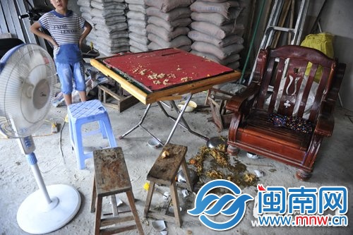 店主说曾遭竞争对手威胁