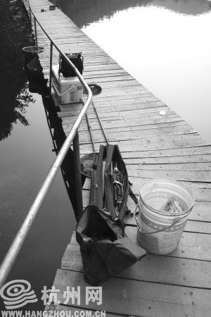 杭州闲林梧桐寺水库男子钓到大鱼鱼竿被扯断