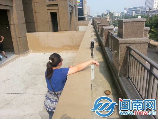 露台放商户空调外机 遭业主反对