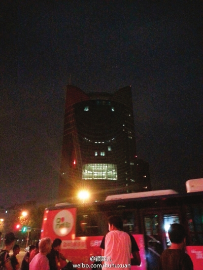 卖萌大厦