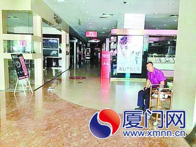 顾客寥寥