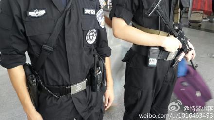 特警队员1