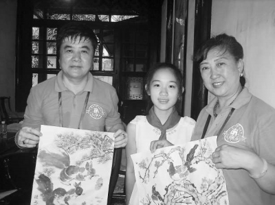 蒙古国旅蒙华侨蒙中友谊学校的江仙梅校长夫妇与黄谨 