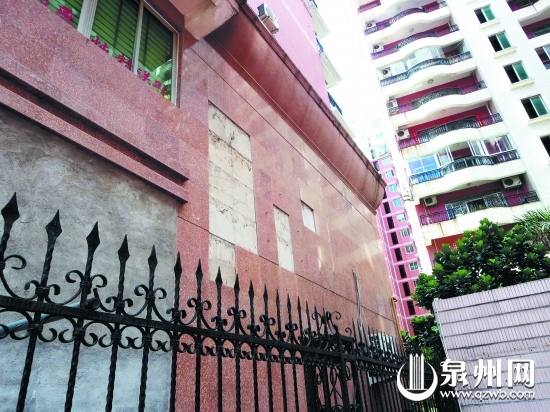 明鑫中心小区早前掉落的外墙砖
