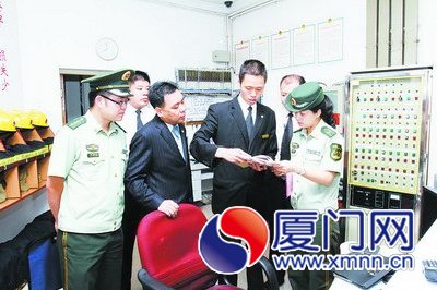 消防人员指导企业开展消防工作